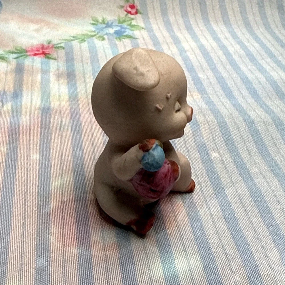 Vintage 1975 George Good Miniature 2 Inch Pig Figurine